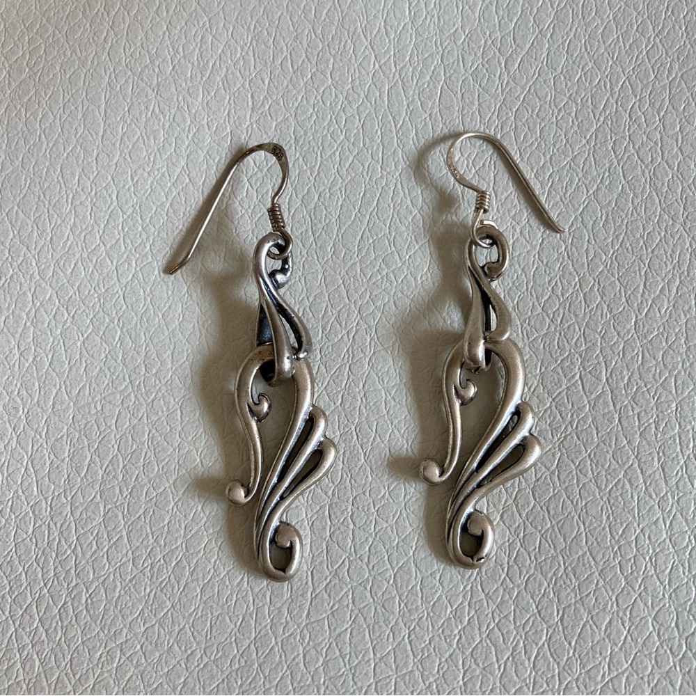 ✨ 2 for $20✨ Sterling silver scroll filigree earrings